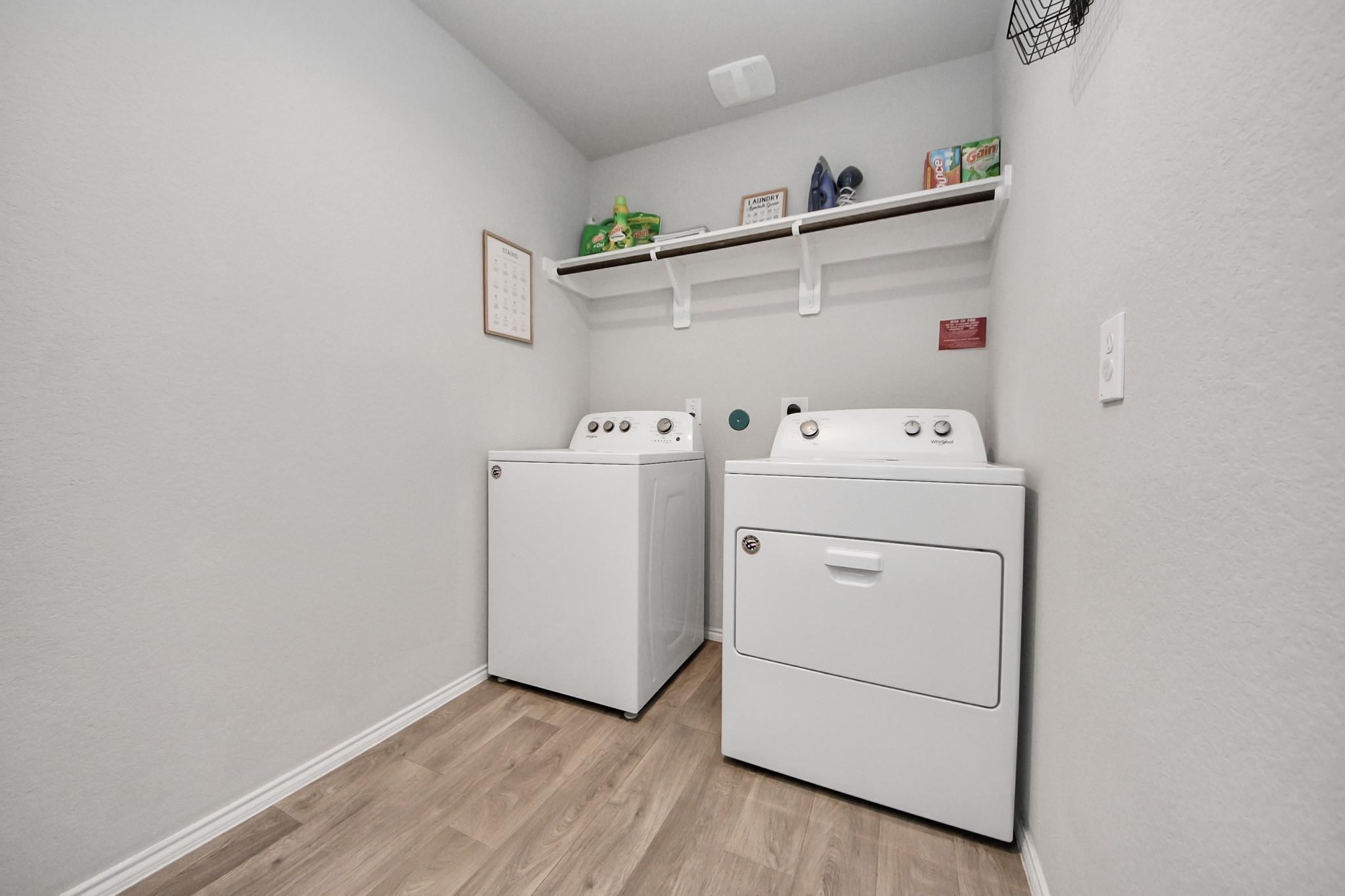 6806 Amber Cliff Lane