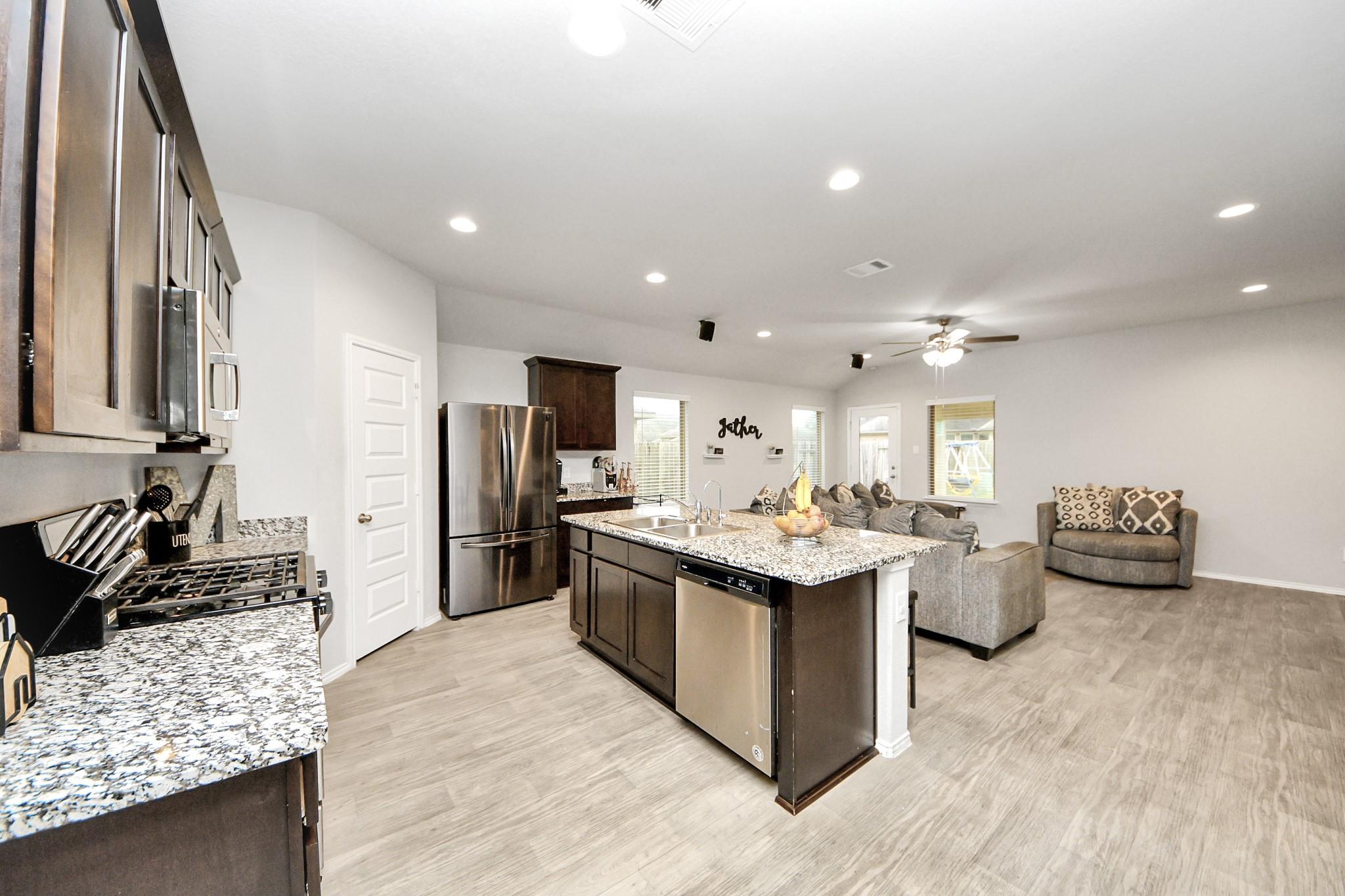 6806 Amber Cliff Lane