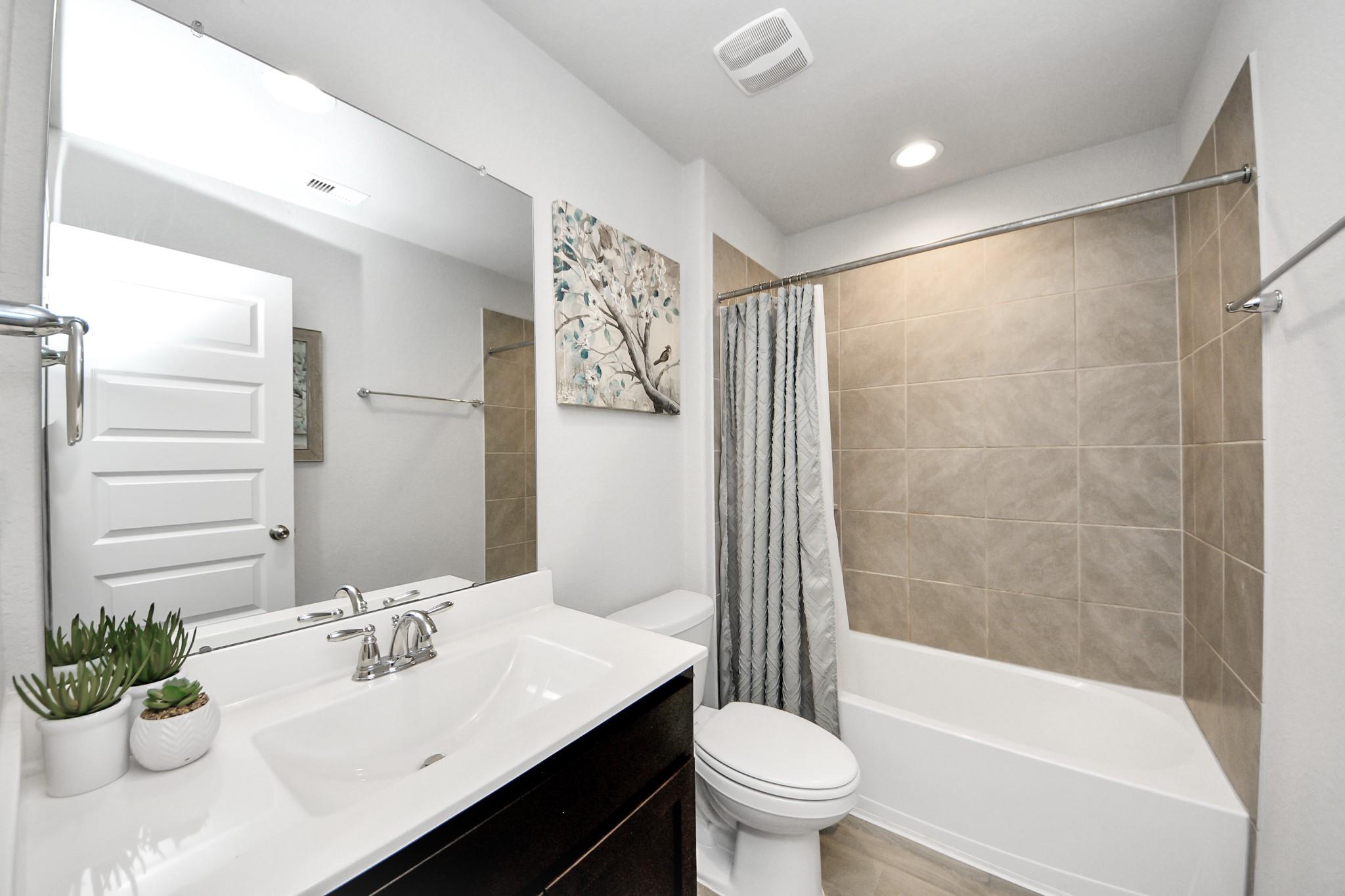 6806 Amber Cliff Lane