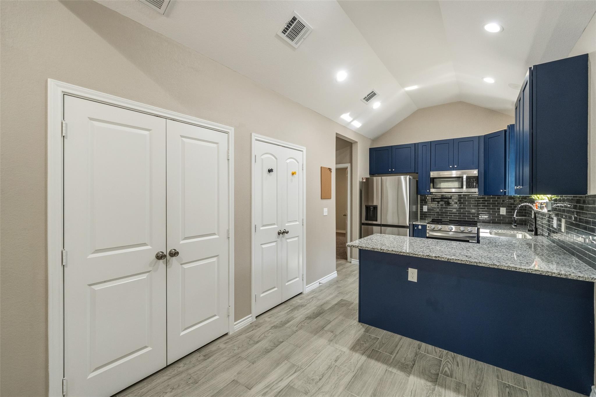 14990 Indian Hill Trail