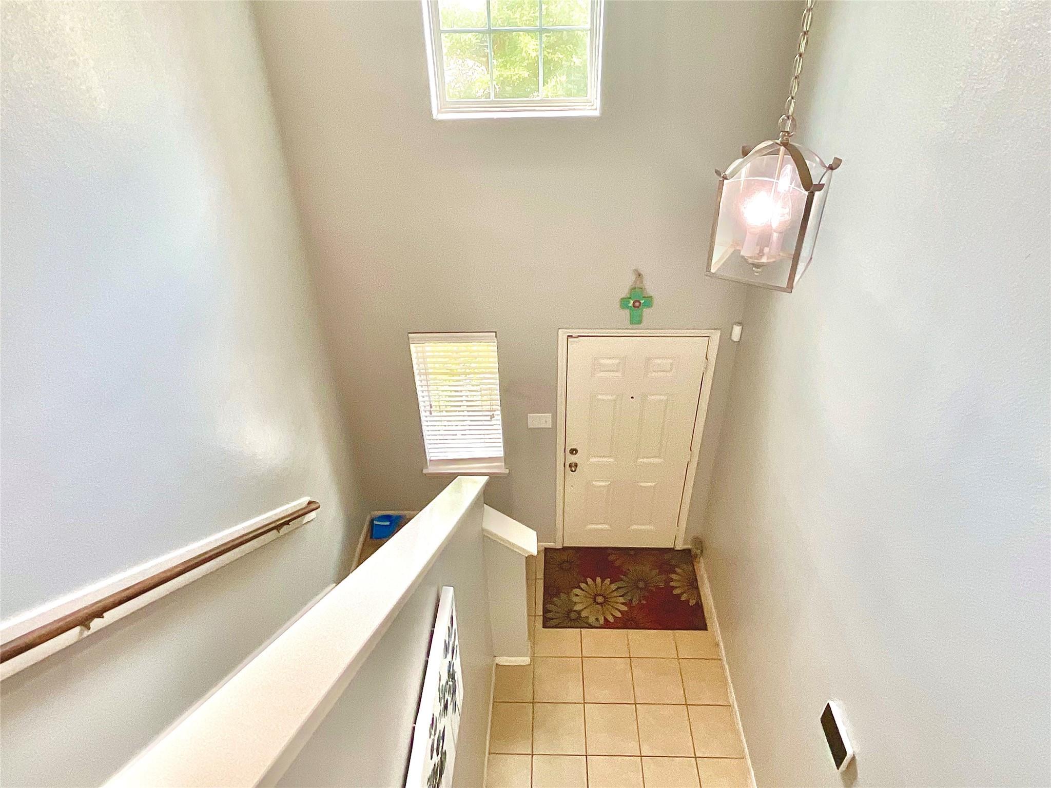 2522 Tracy Lane