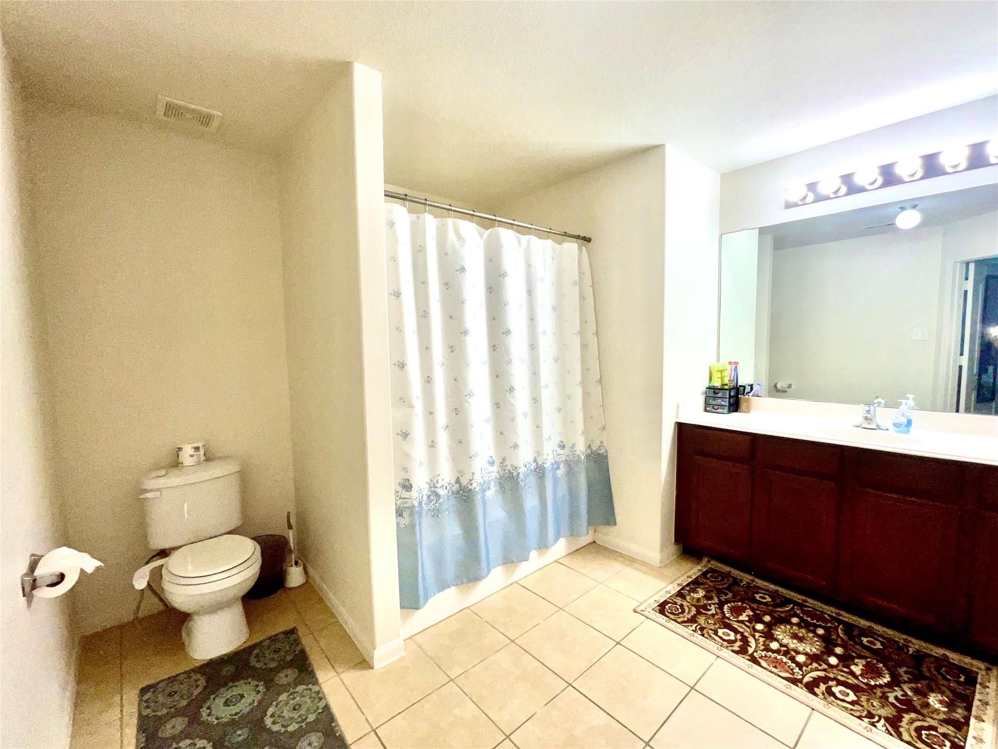 2522 Tracy Lane