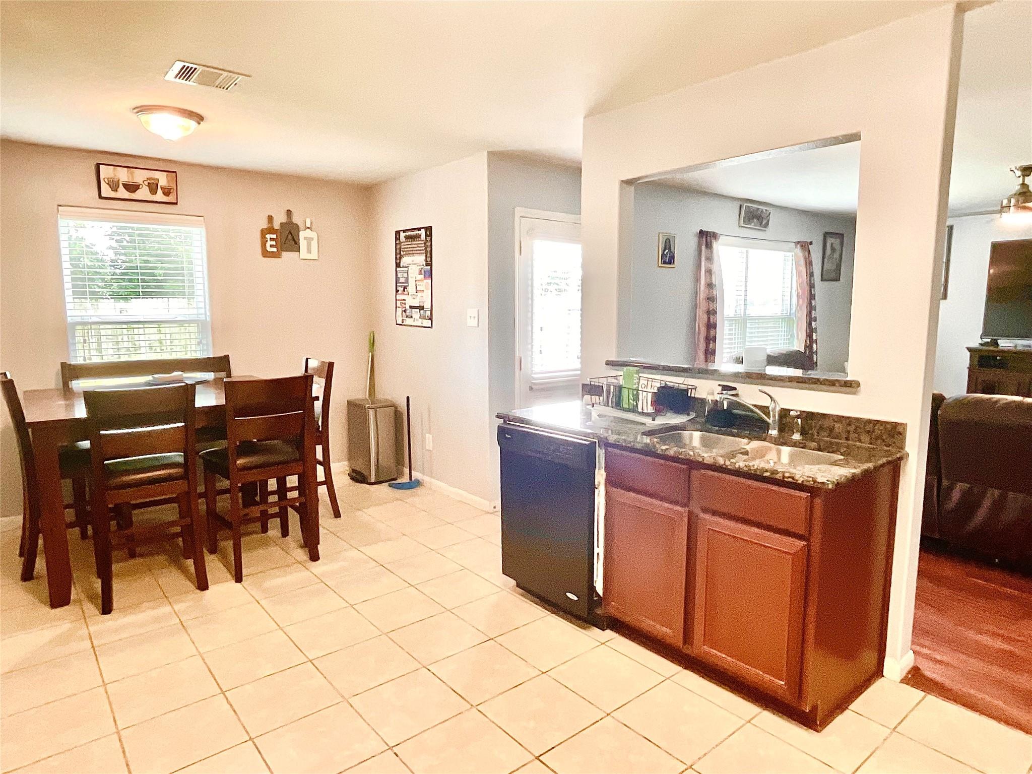 2522 Tracy Lane