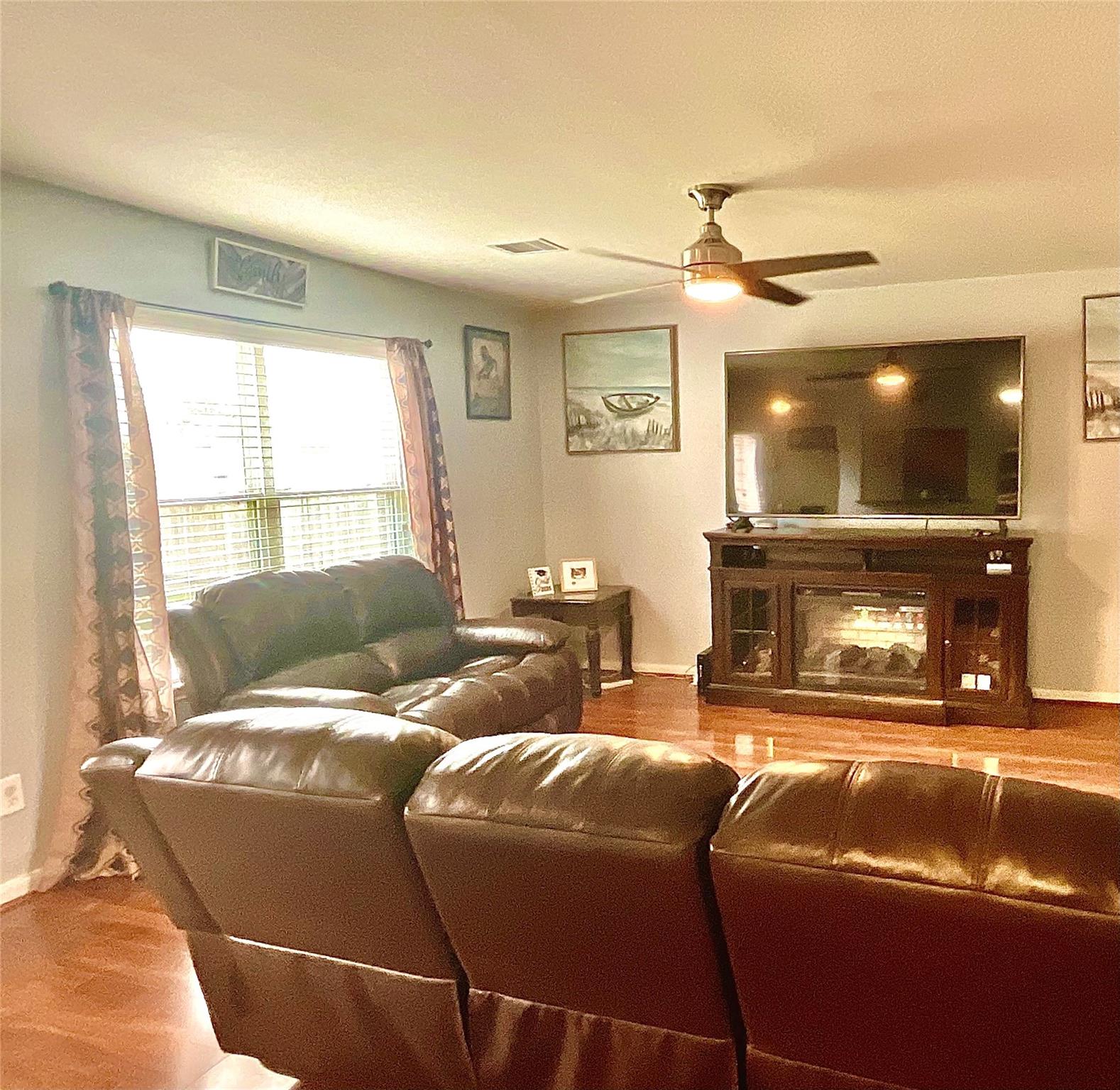 2522 Tracy Lane