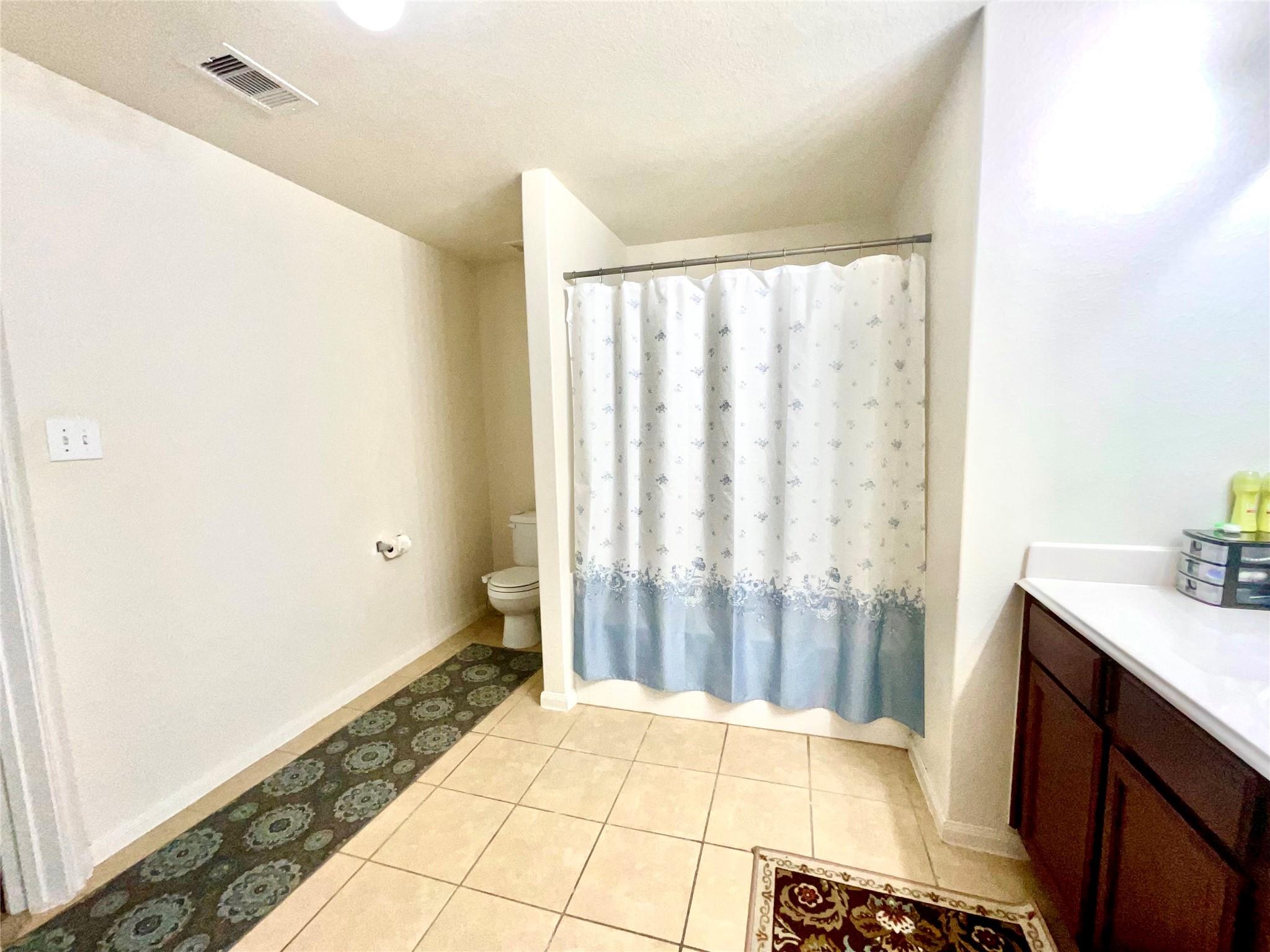 2522 Tracy Lane