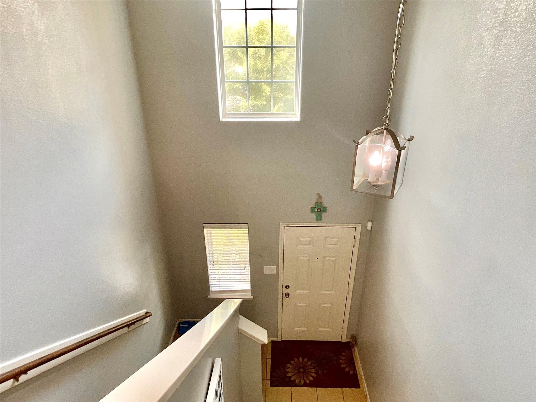 2522 Tracy Lane
