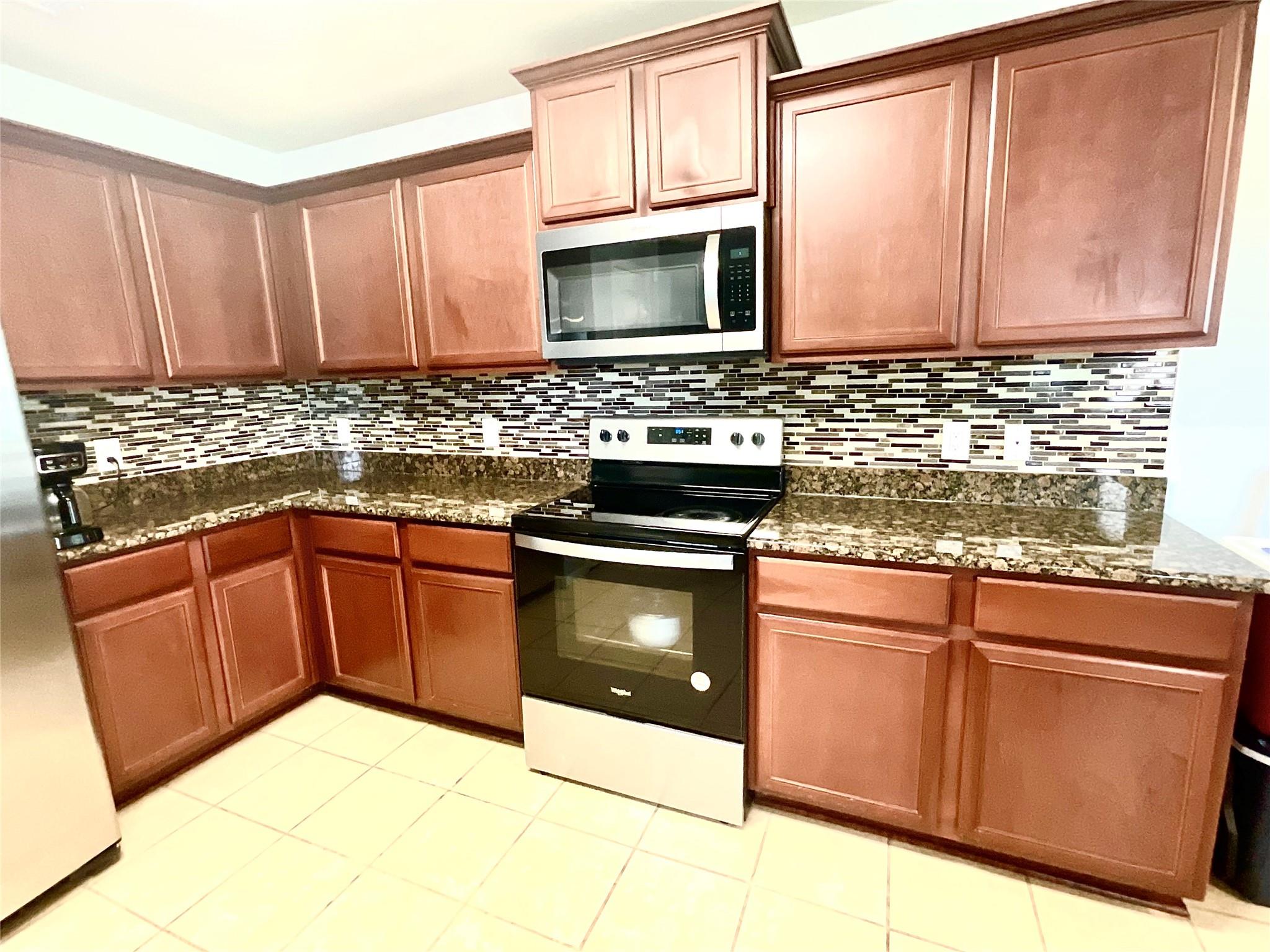 2522 Tracy Lane