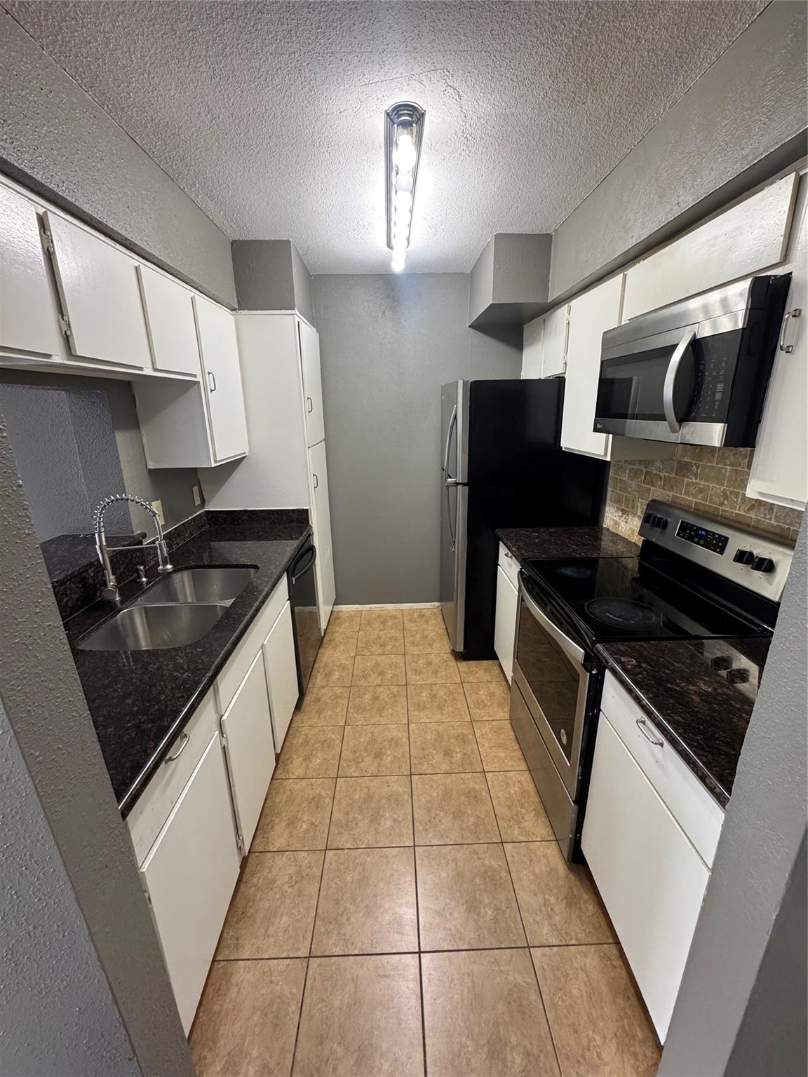 6633 W Airport Boulevard # 810
