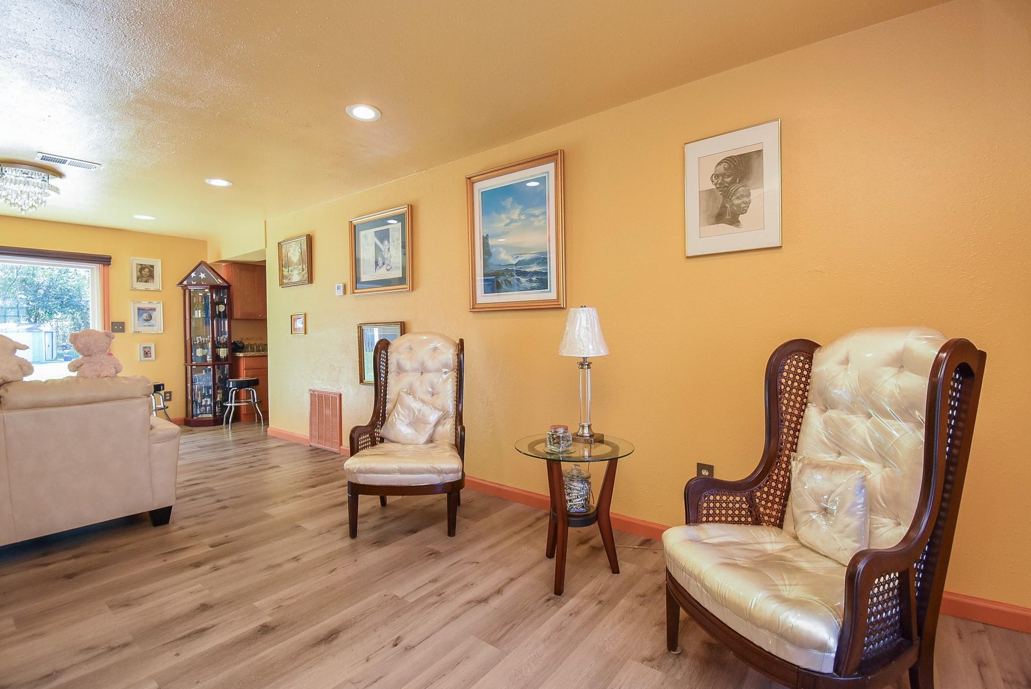906 Corydon Drive