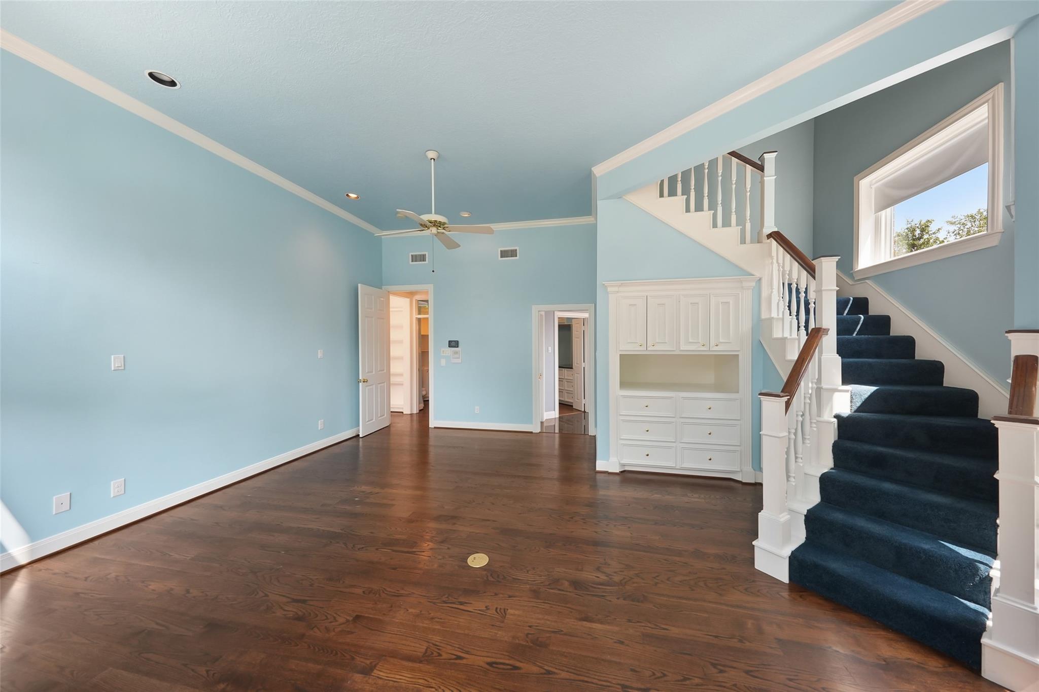 5607 Walnut Point Drive