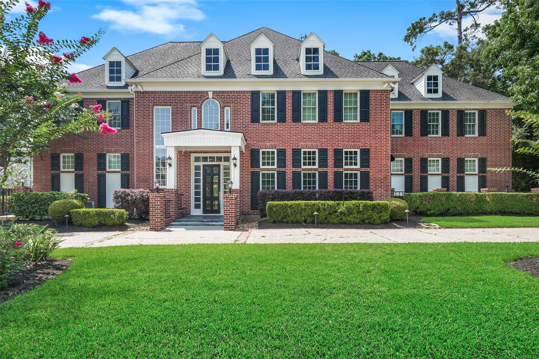 5607 Walnut Point Drive