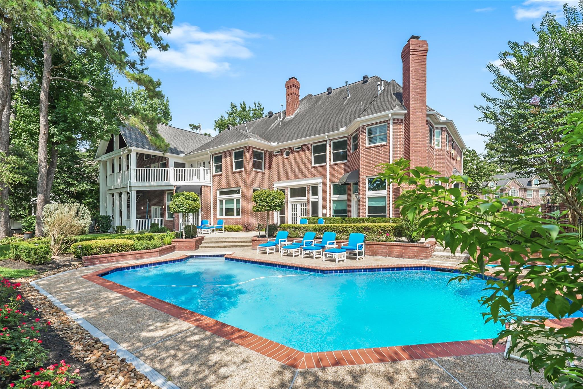 5607 Walnut Point Drive