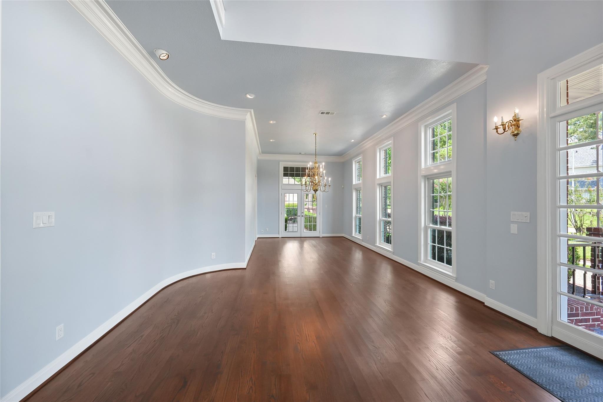 5607 Walnut Point Drive
