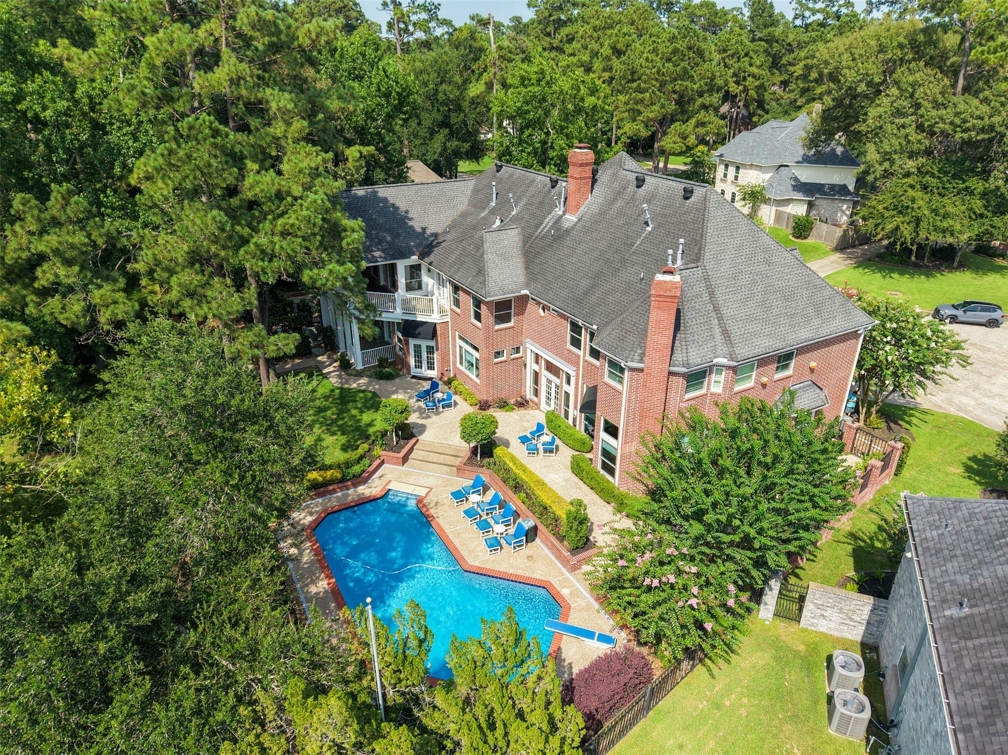 5607 Walnut Point Drive