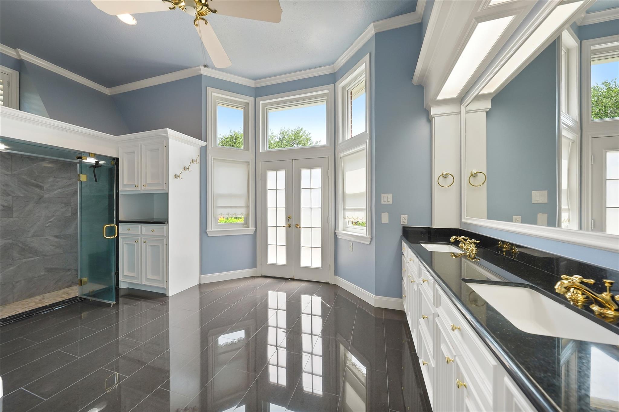 5607 Walnut Point Drive