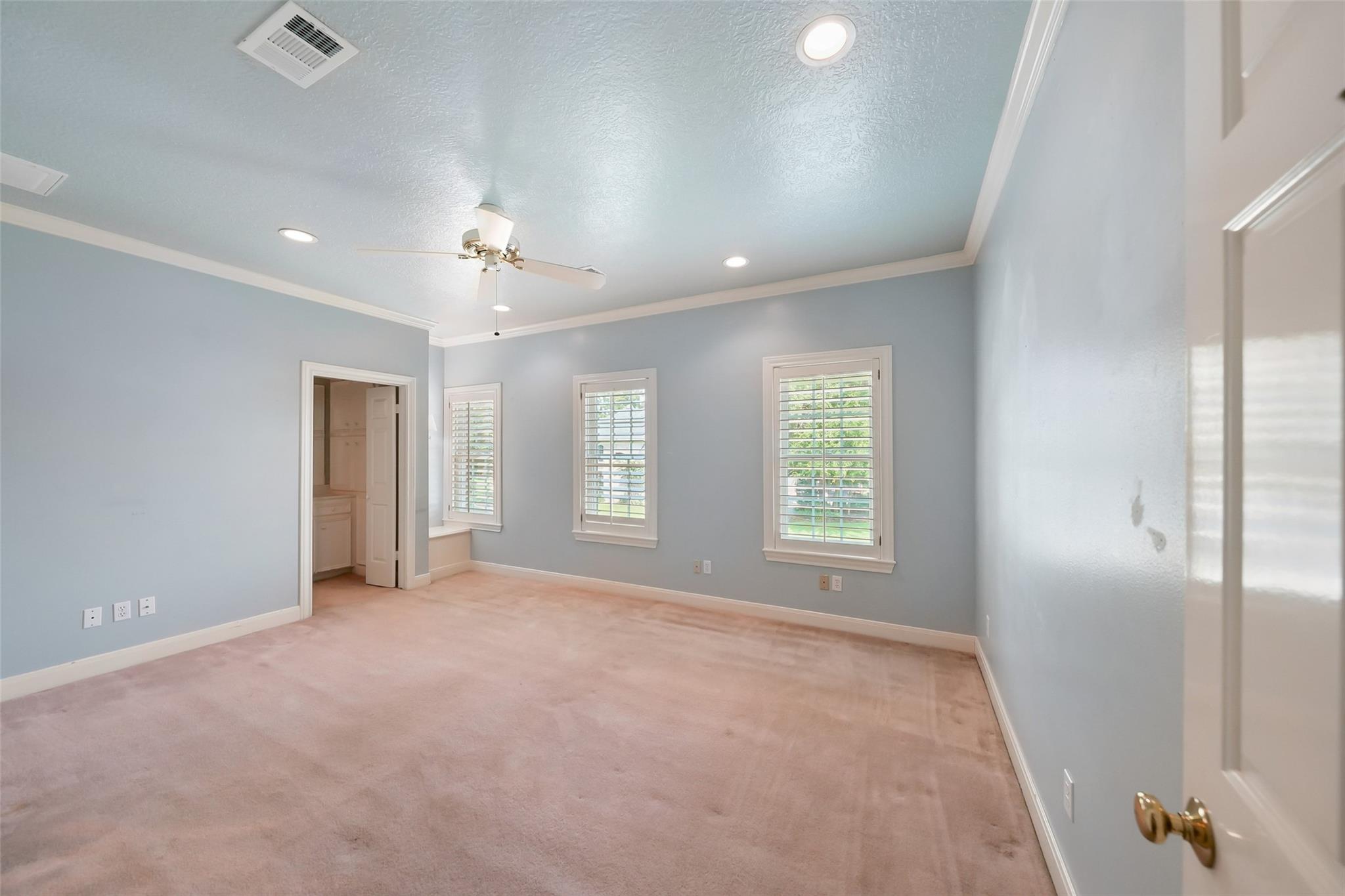 5607 Walnut Point Drive