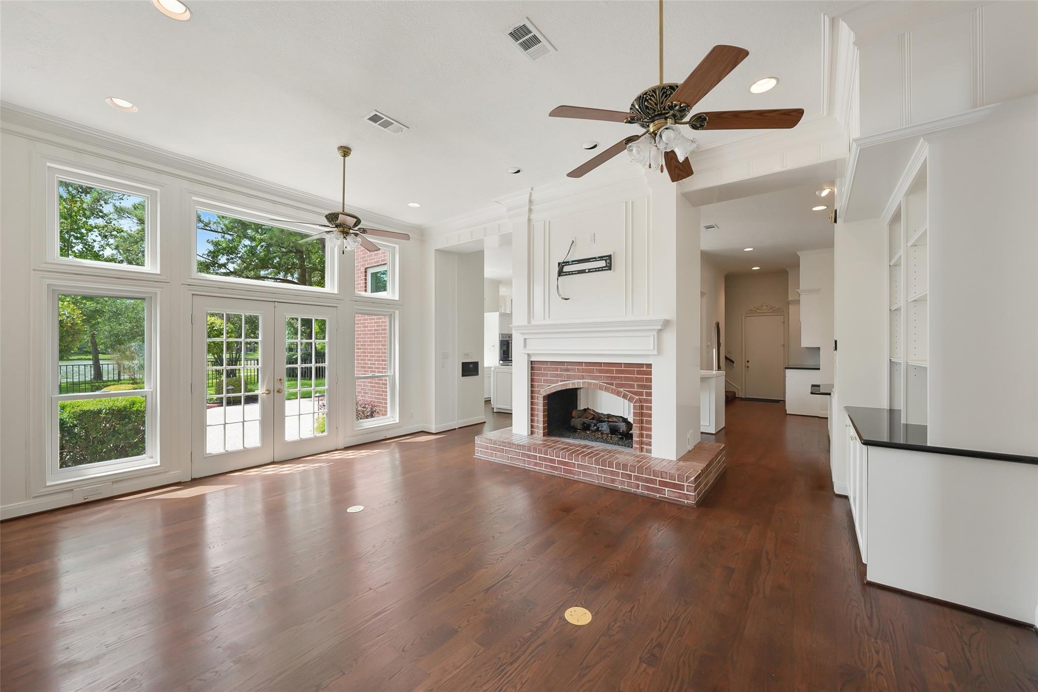 5607 Walnut Point Drive