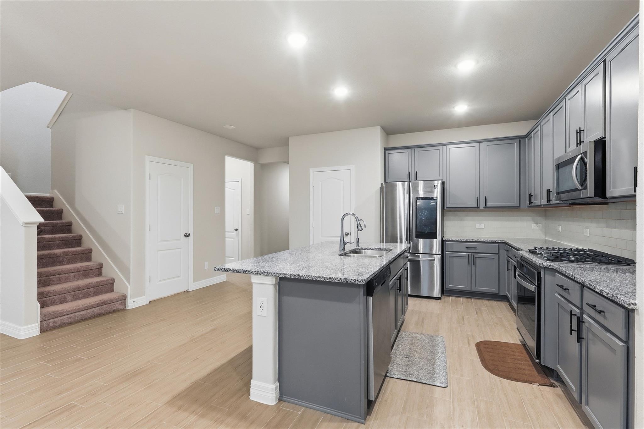 119 Buttonwood Court