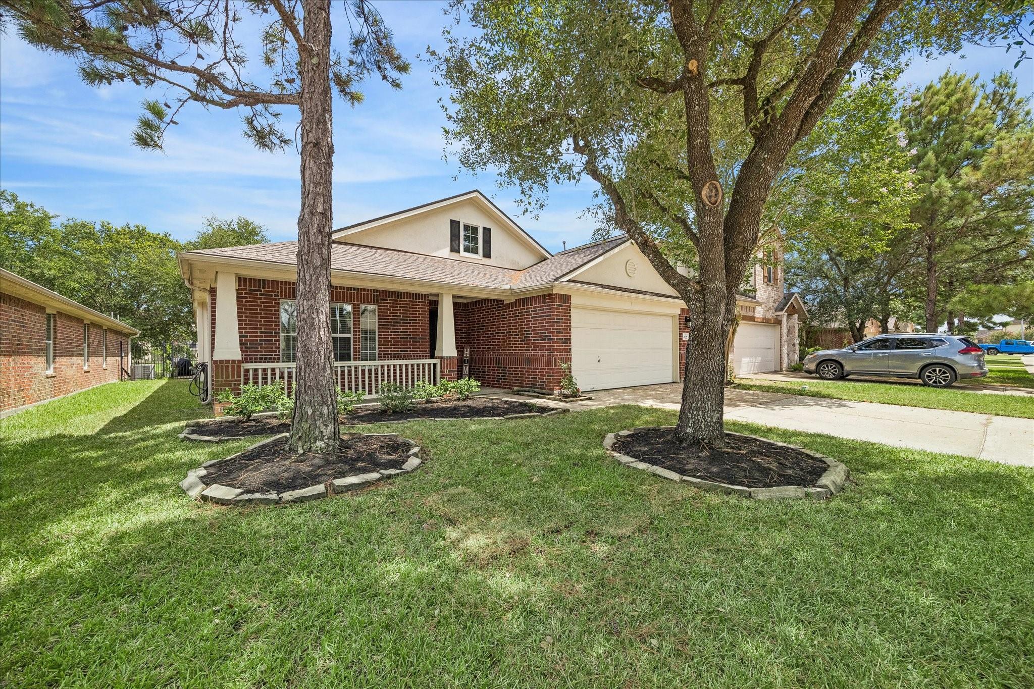 4527 Kenya Manor