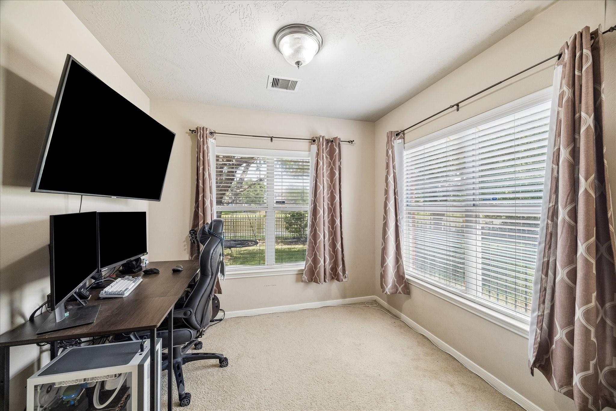 4527 Kenya Manor