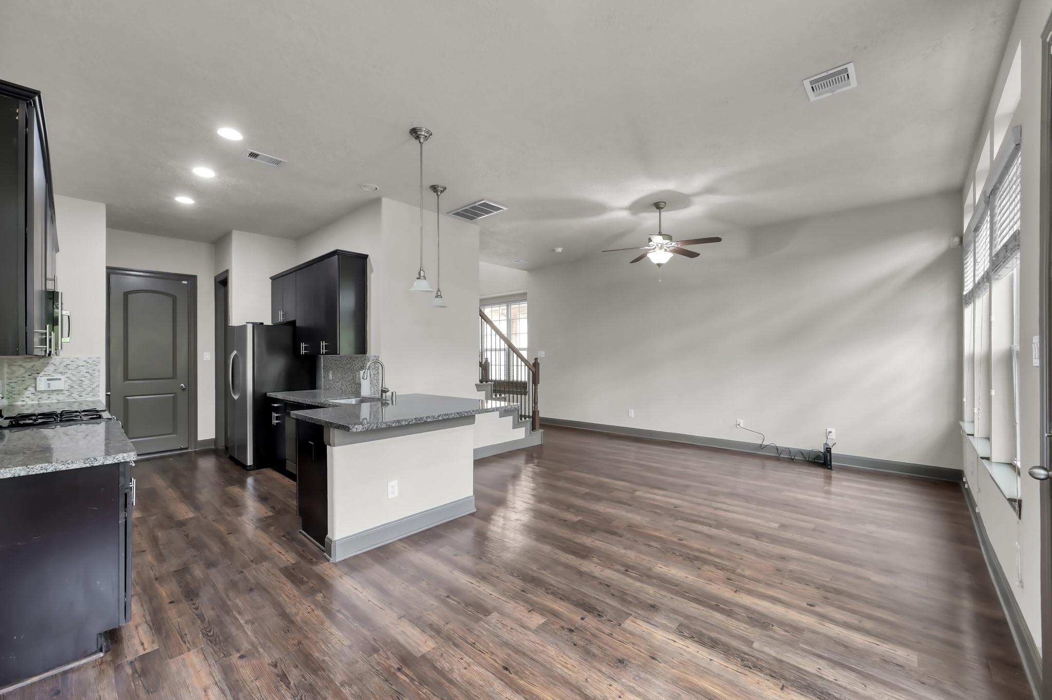 38 Aventura Place