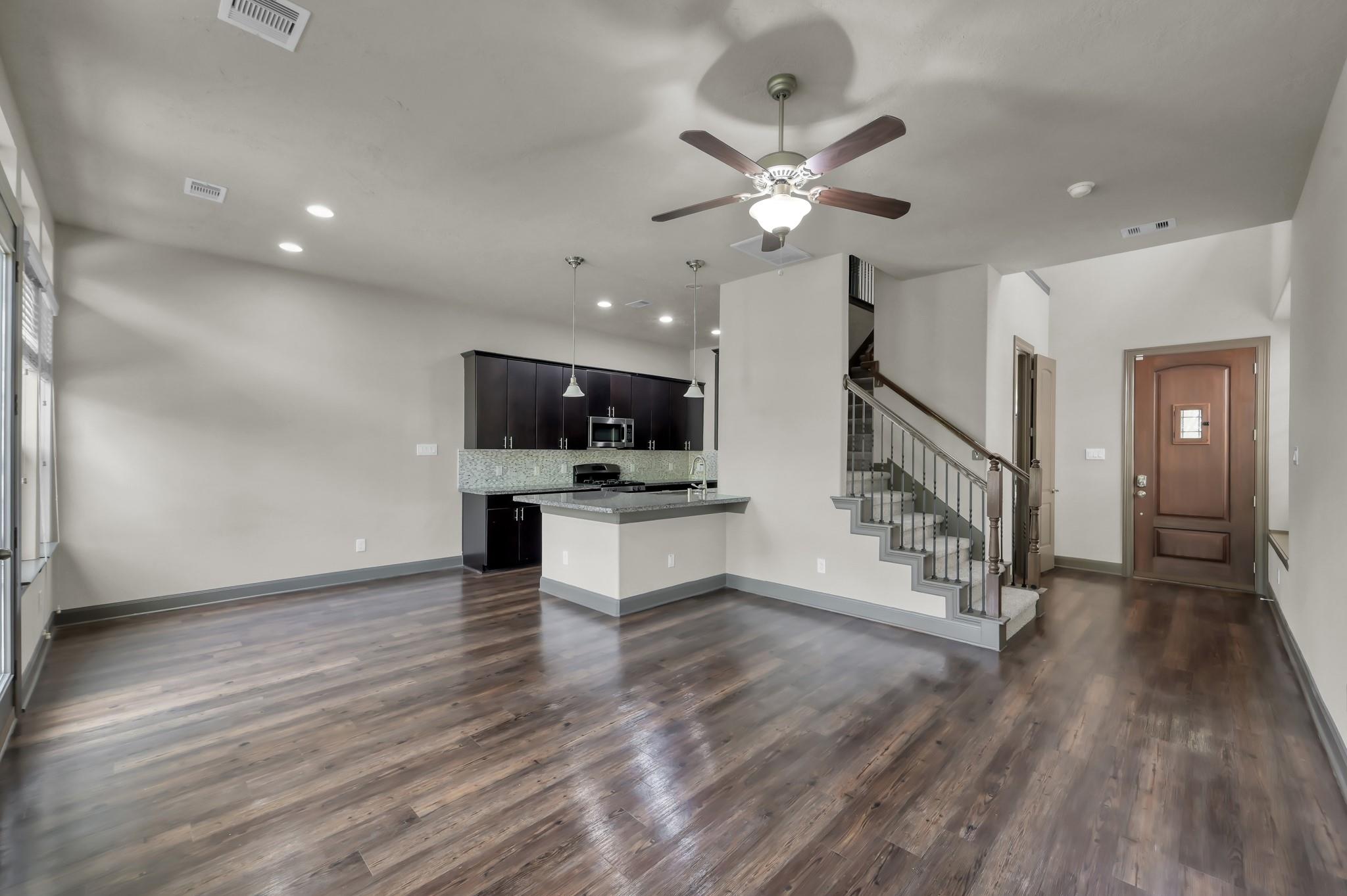 38 Aventura Place