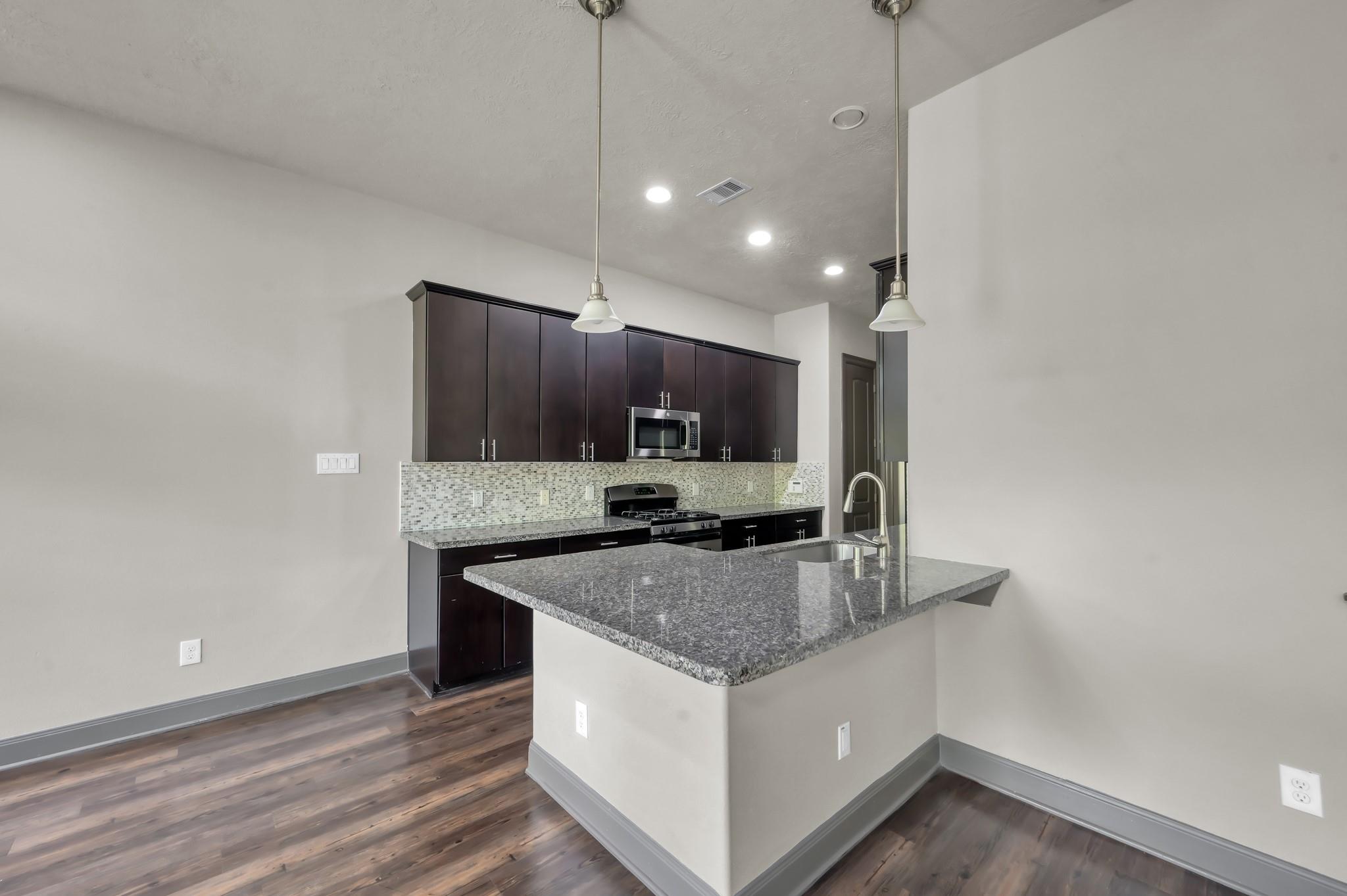 38 Aventura Place