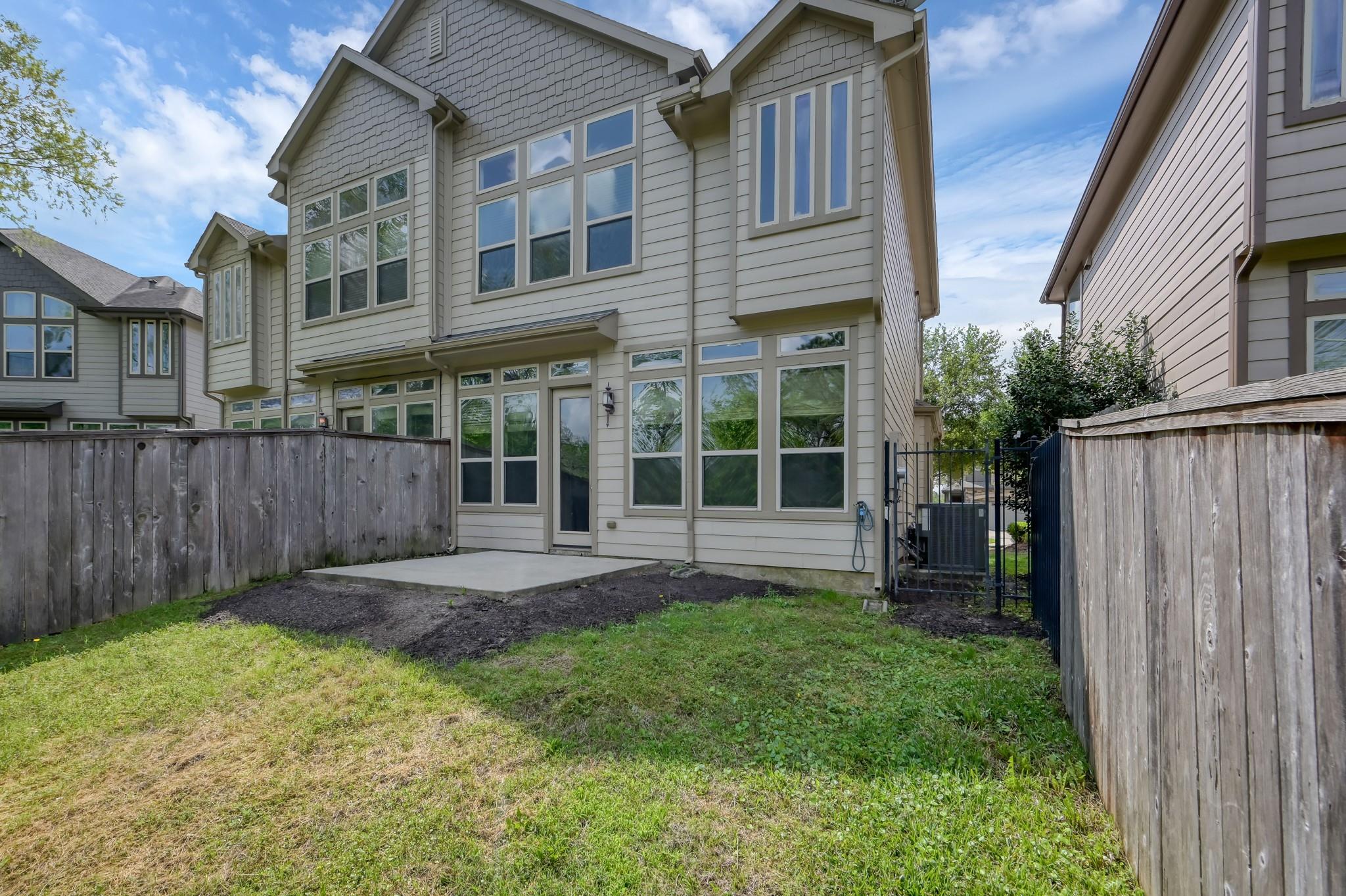 38 Aventura Place