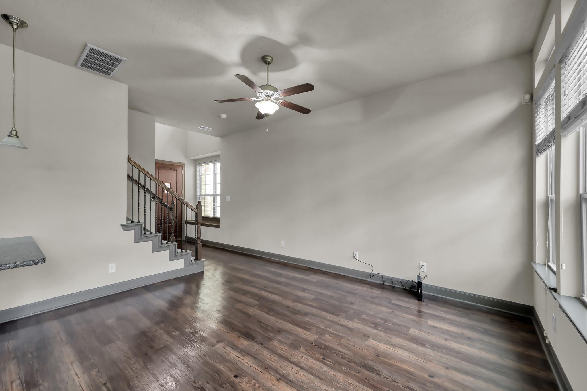 38 Aventura Place