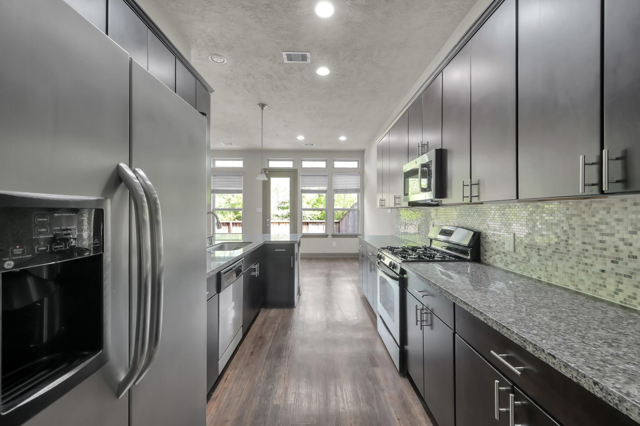 38 Aventura Place