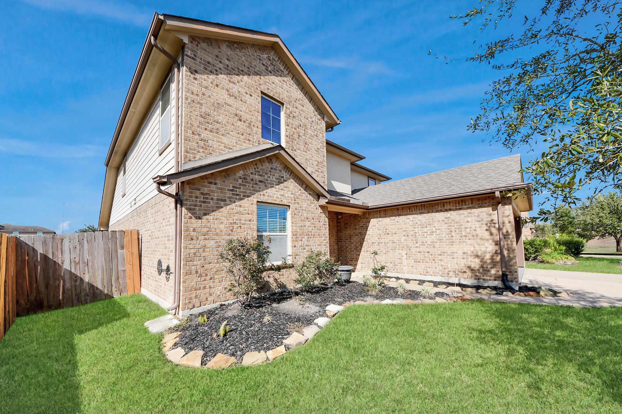 9726 Shimmering Lakes Drive