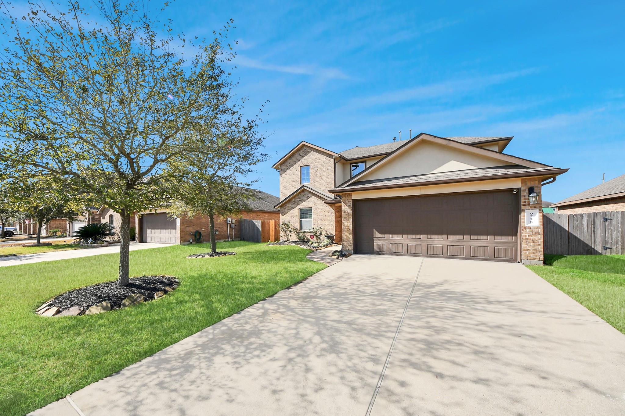 9726 Shimmering Lakes Drive