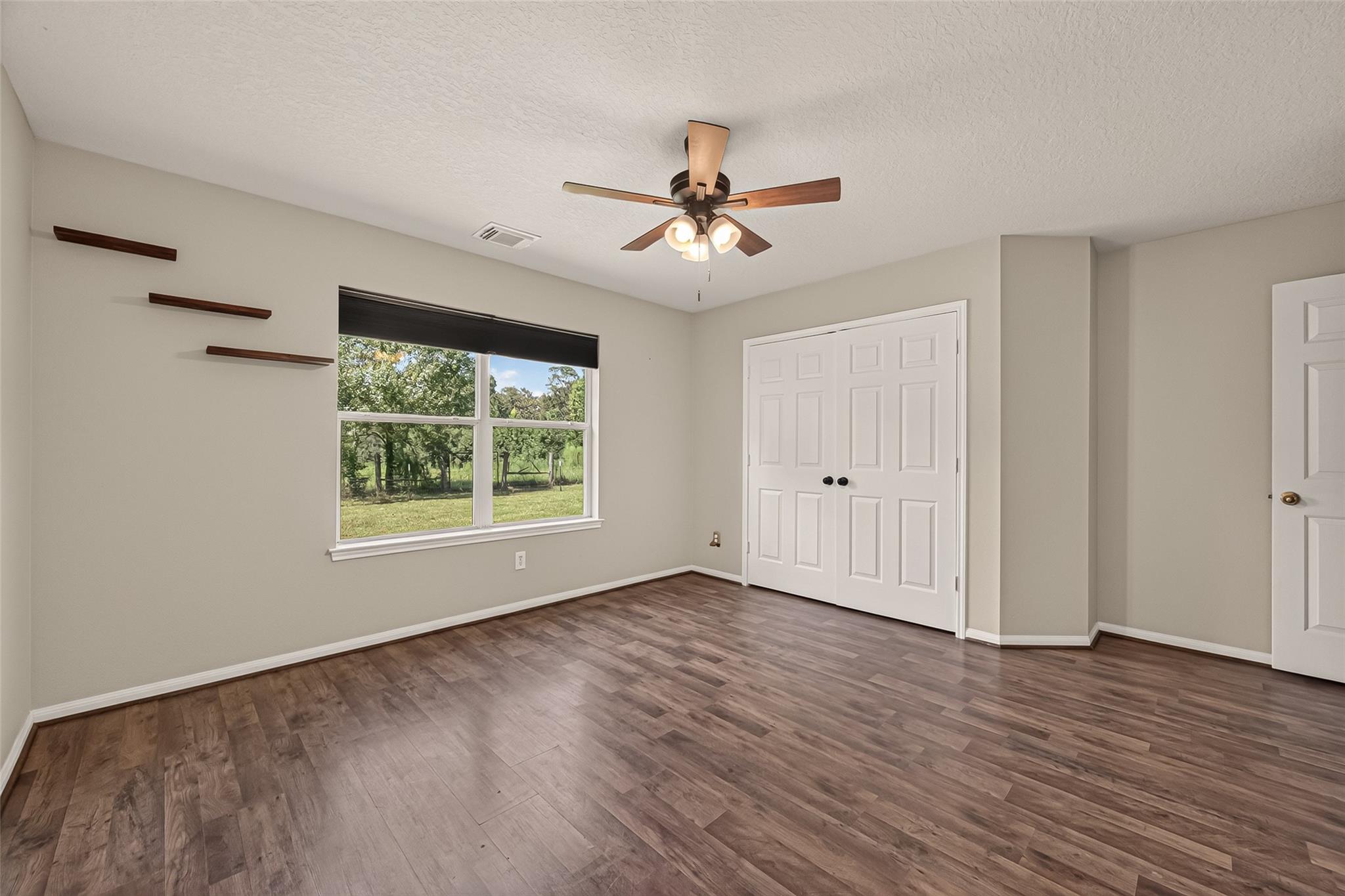 158 County Road 2194