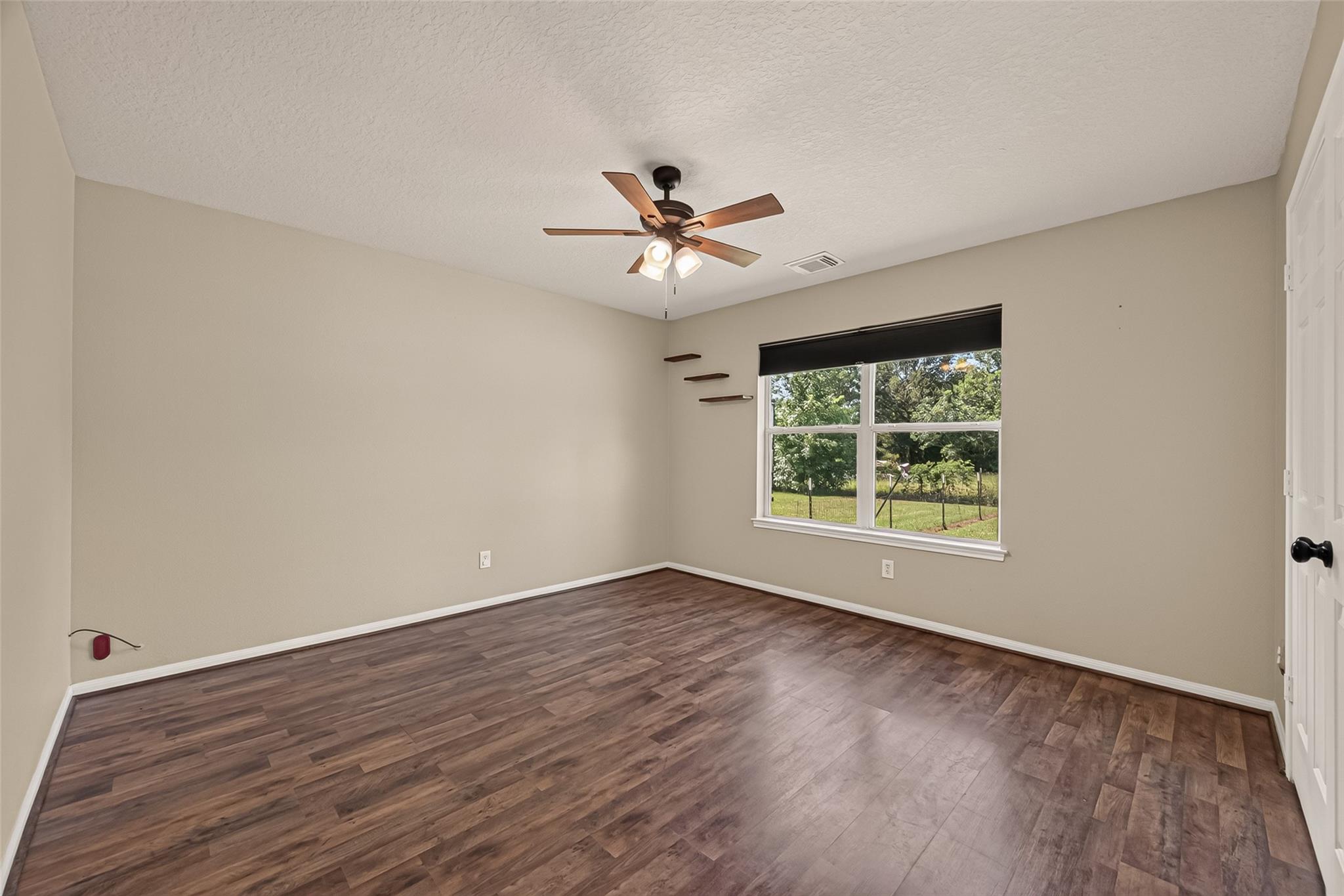 158 County Road 2194