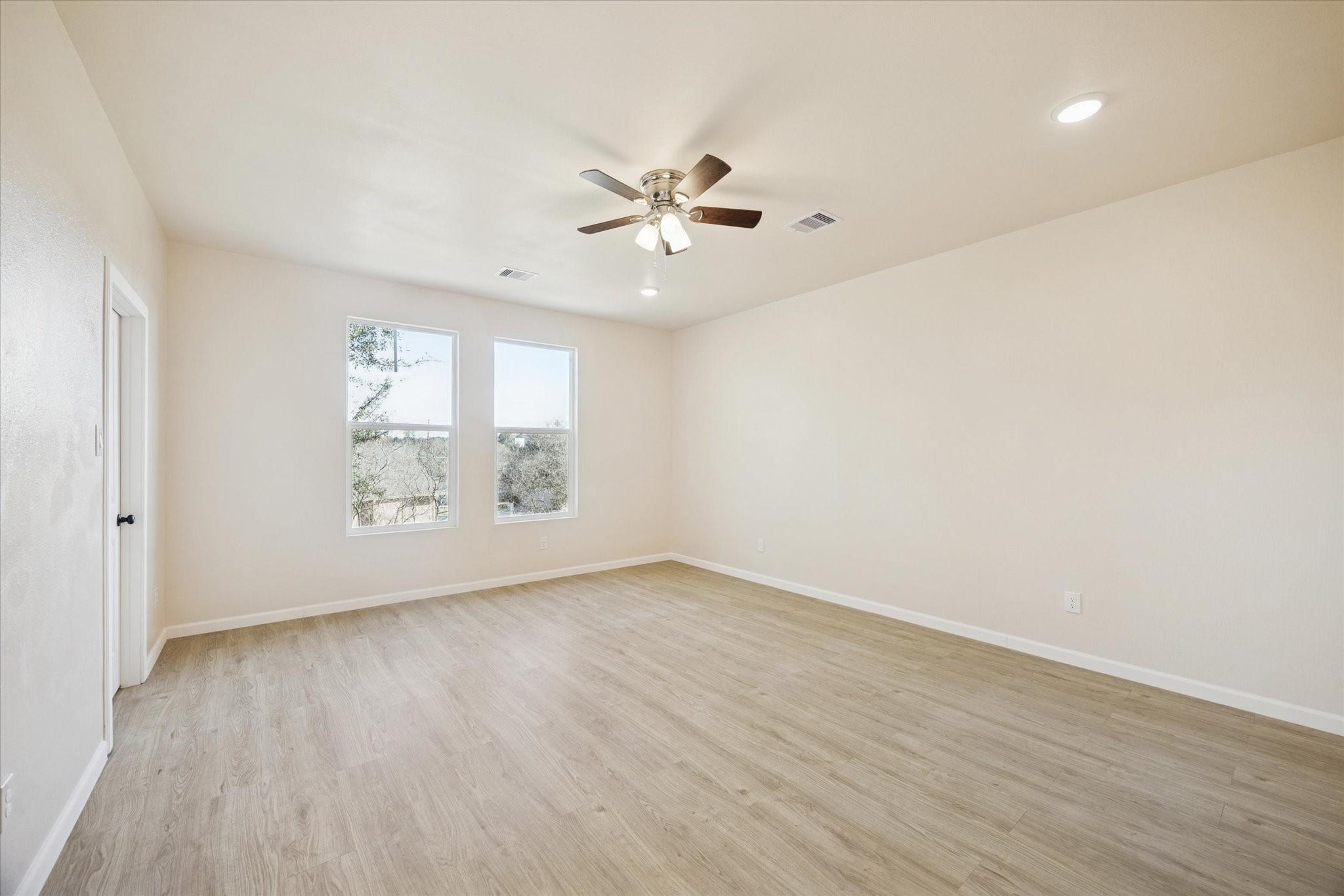 141 Golf View