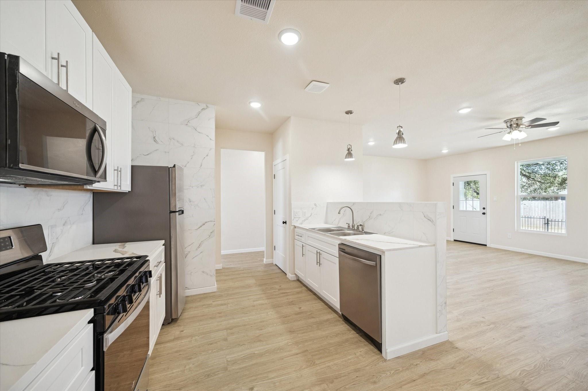 141 Golf View