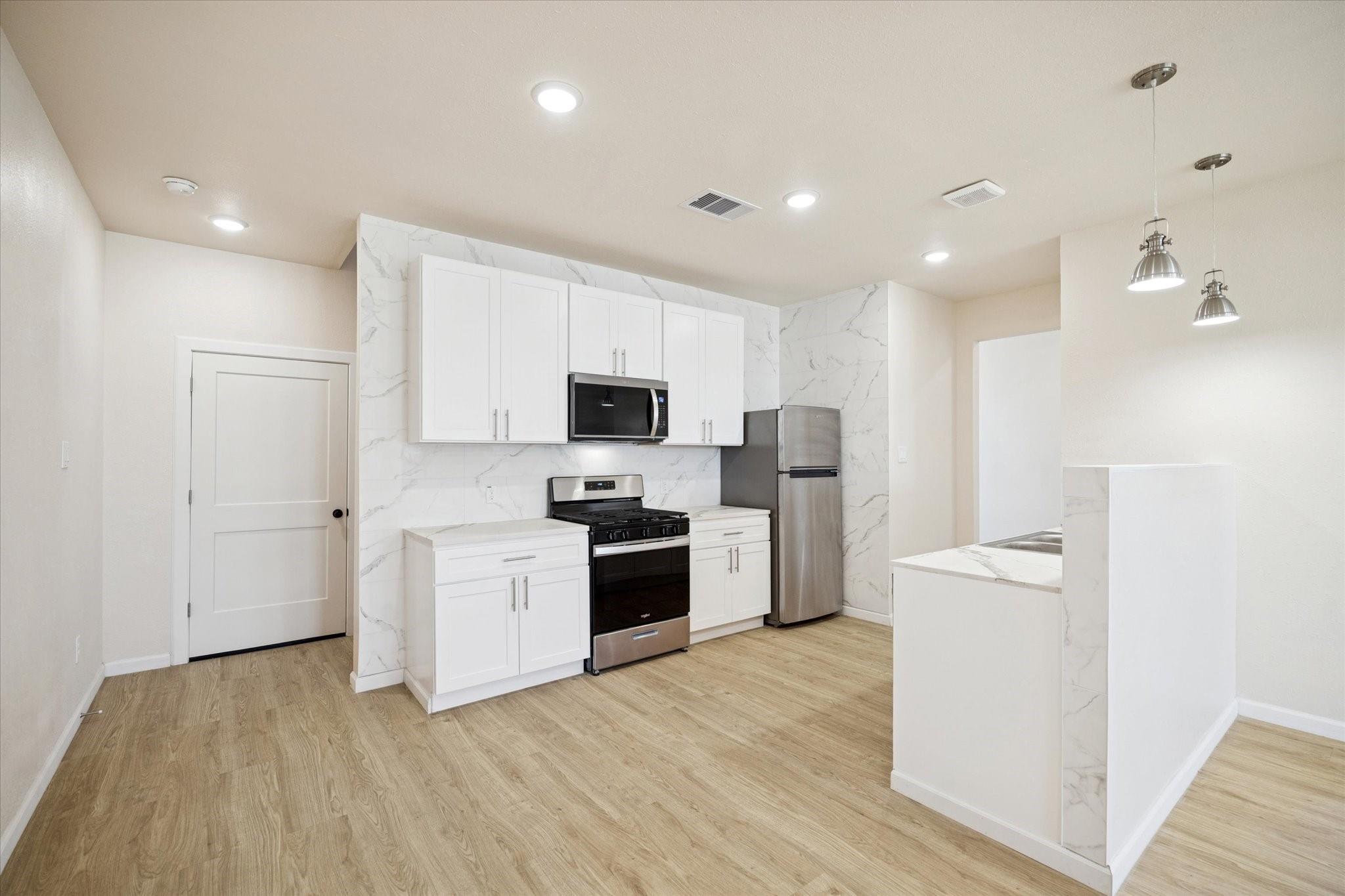 141 Golf View