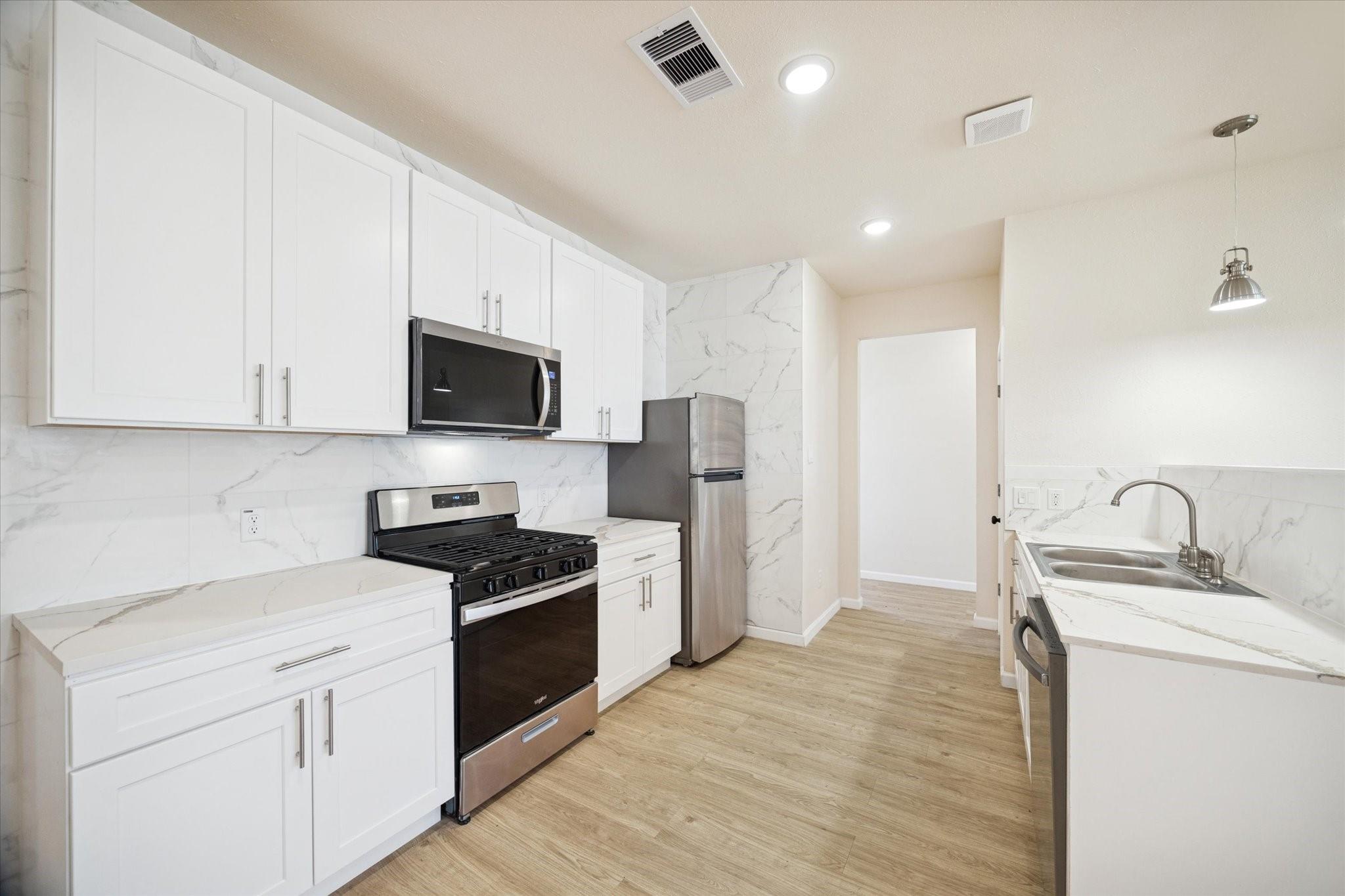141 Golf View