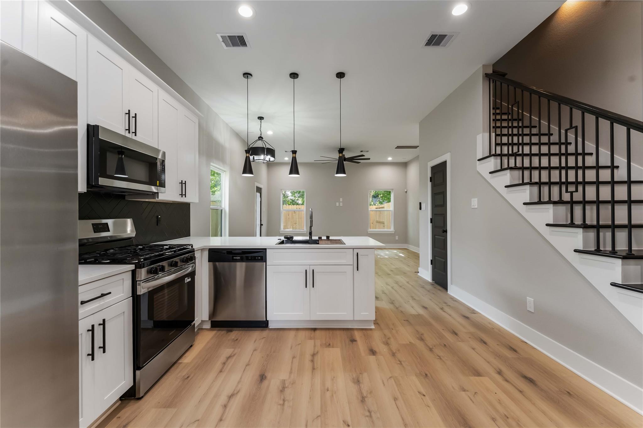 4117 Kewanee Street Unit: A/B