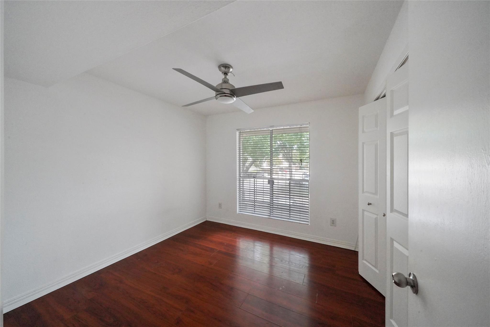 3900 Woodchase Drive # 52