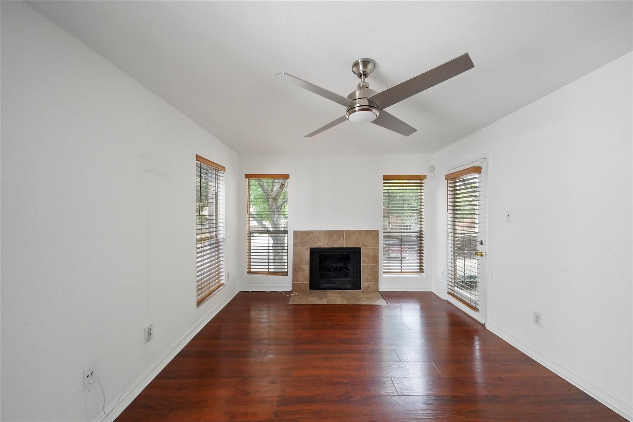 3900 Woodchase Drive # 52