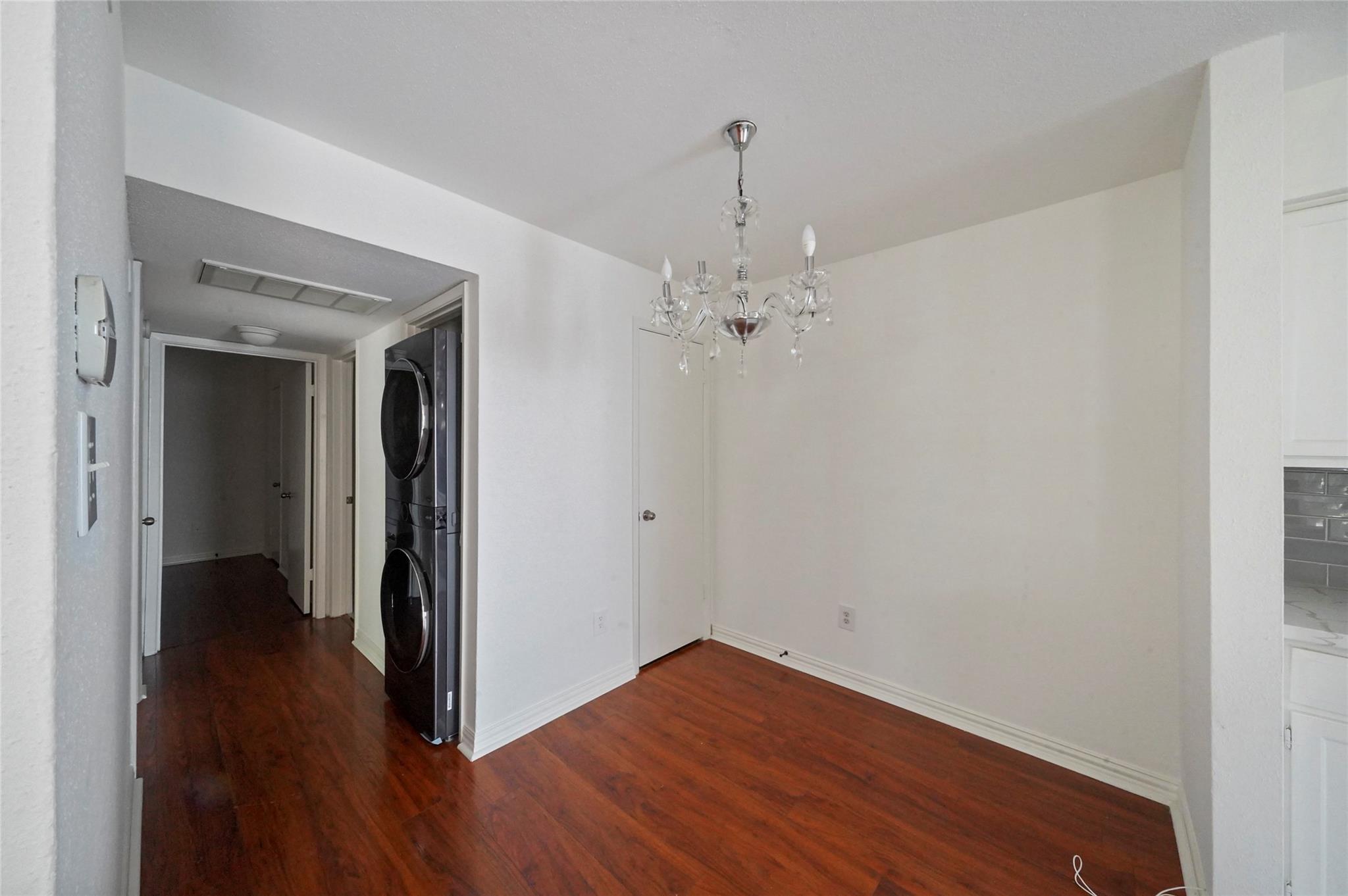 3900 Woodchase Drive # 52
