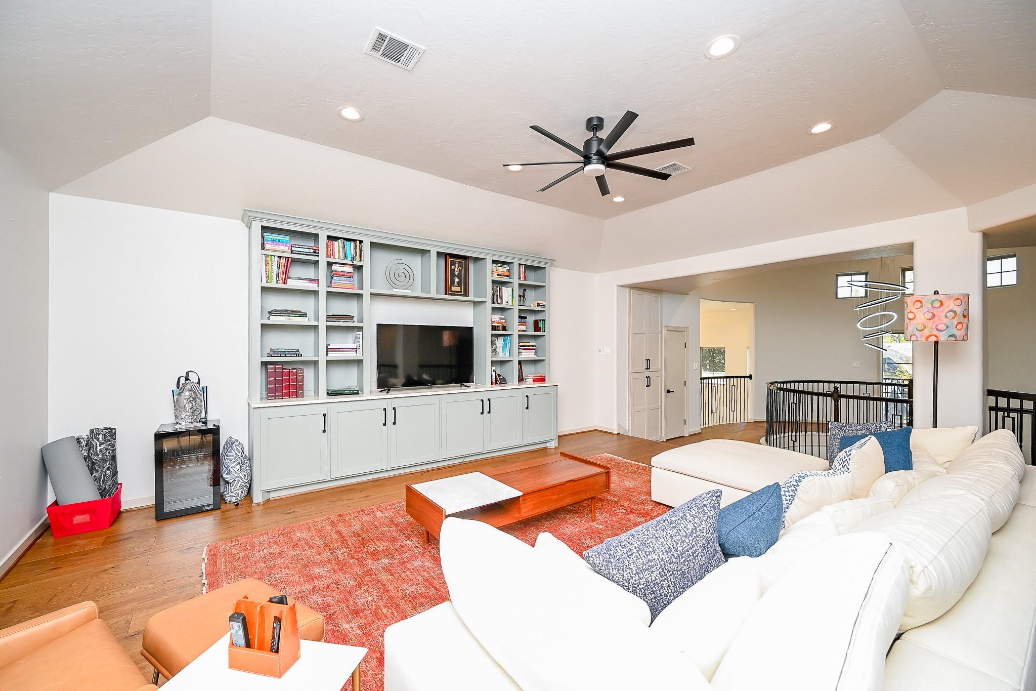 3815 Antibes Lane