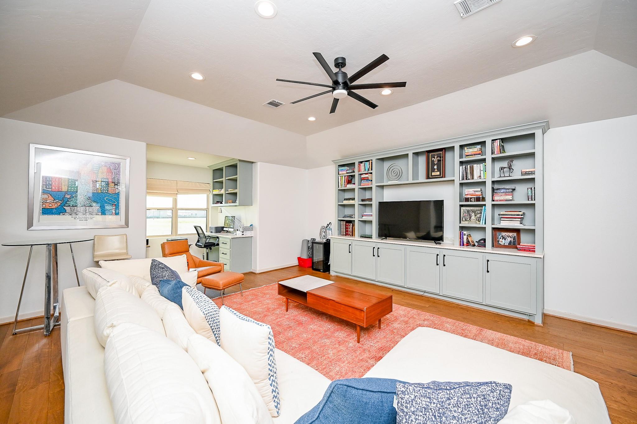 3815 Antibes Lane