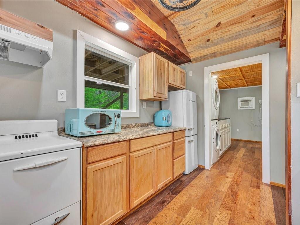 1949 County Road 2717