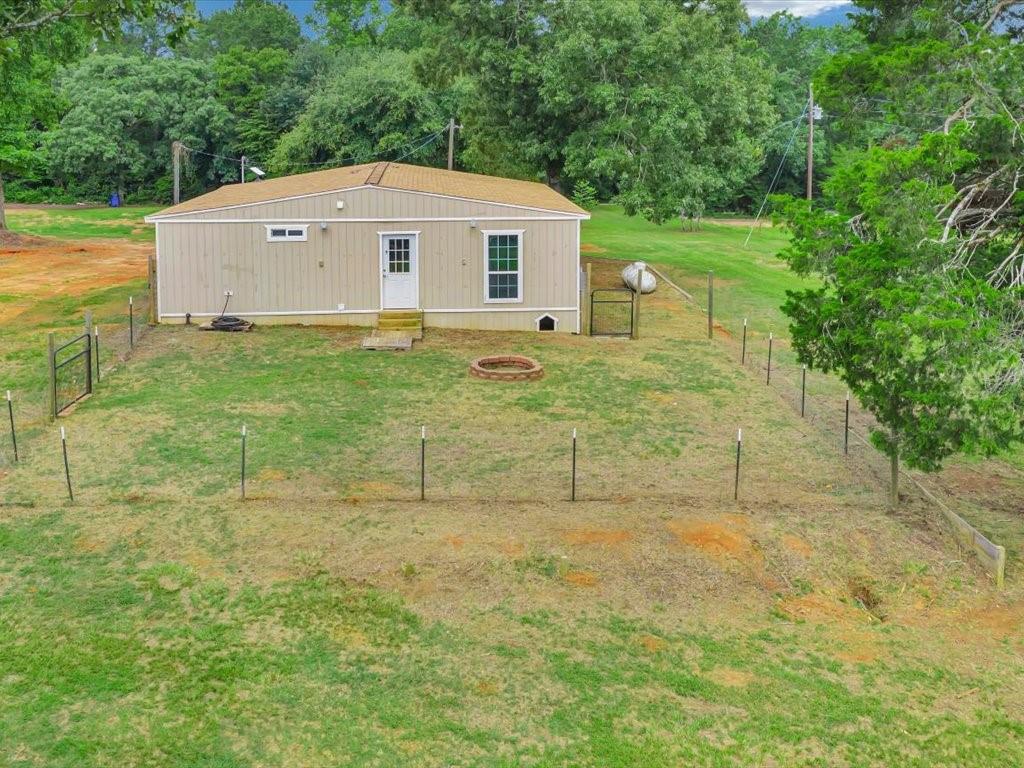 1949 County Road 2717