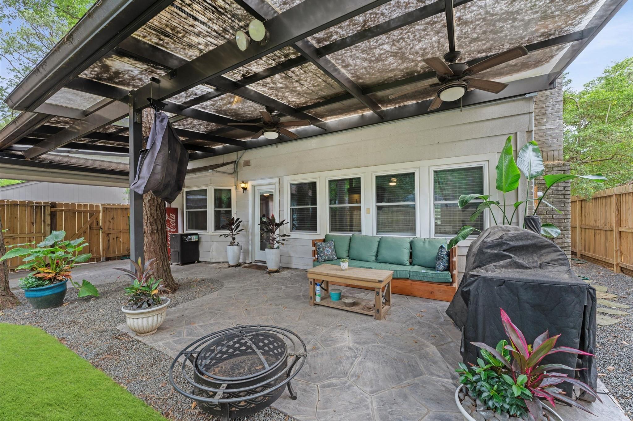 5 N Deerfoot Circle