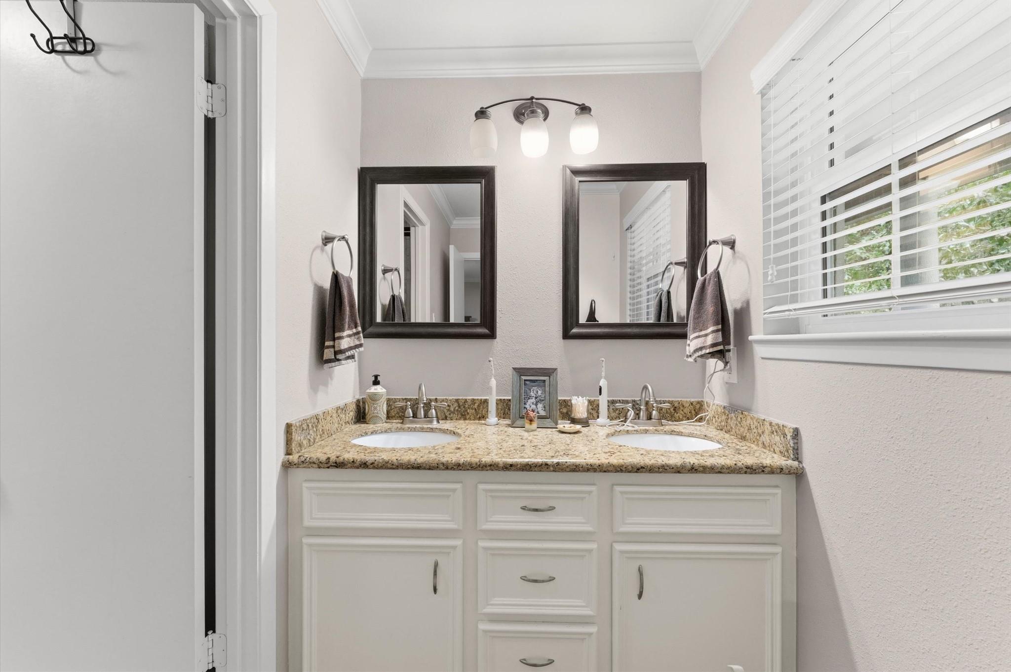 5 N Deerfoot Circle