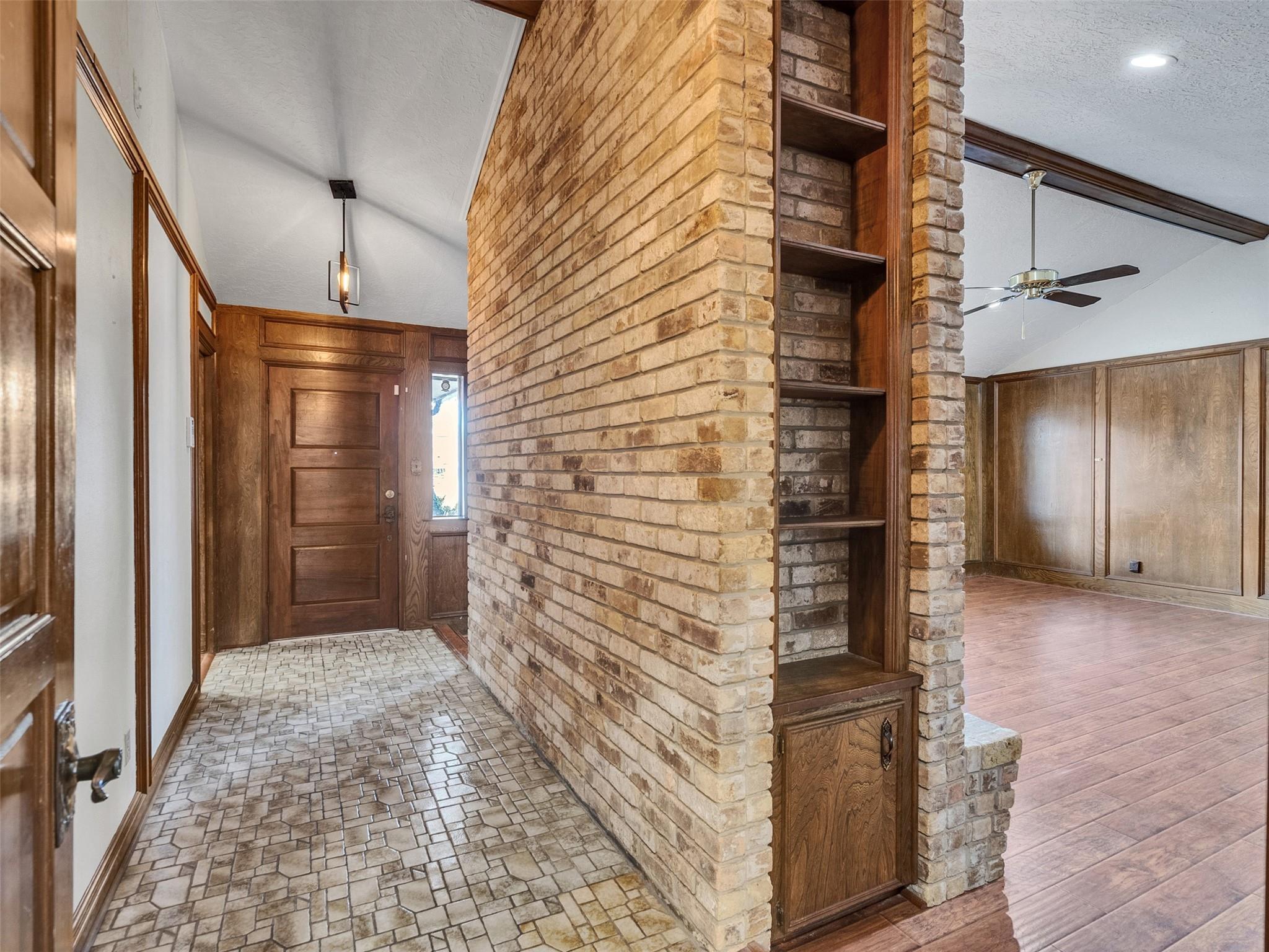 8 Shadowood Street