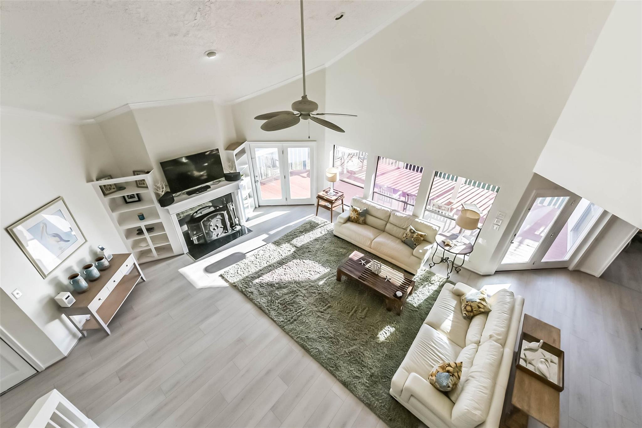 4231 Pelican Lane